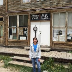 Meet your Posher, Debby